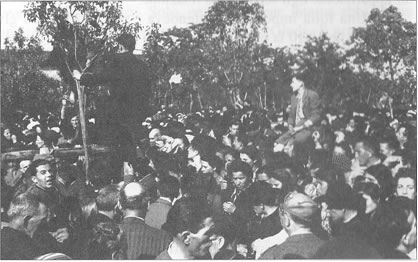 Folla durante le apparizioni